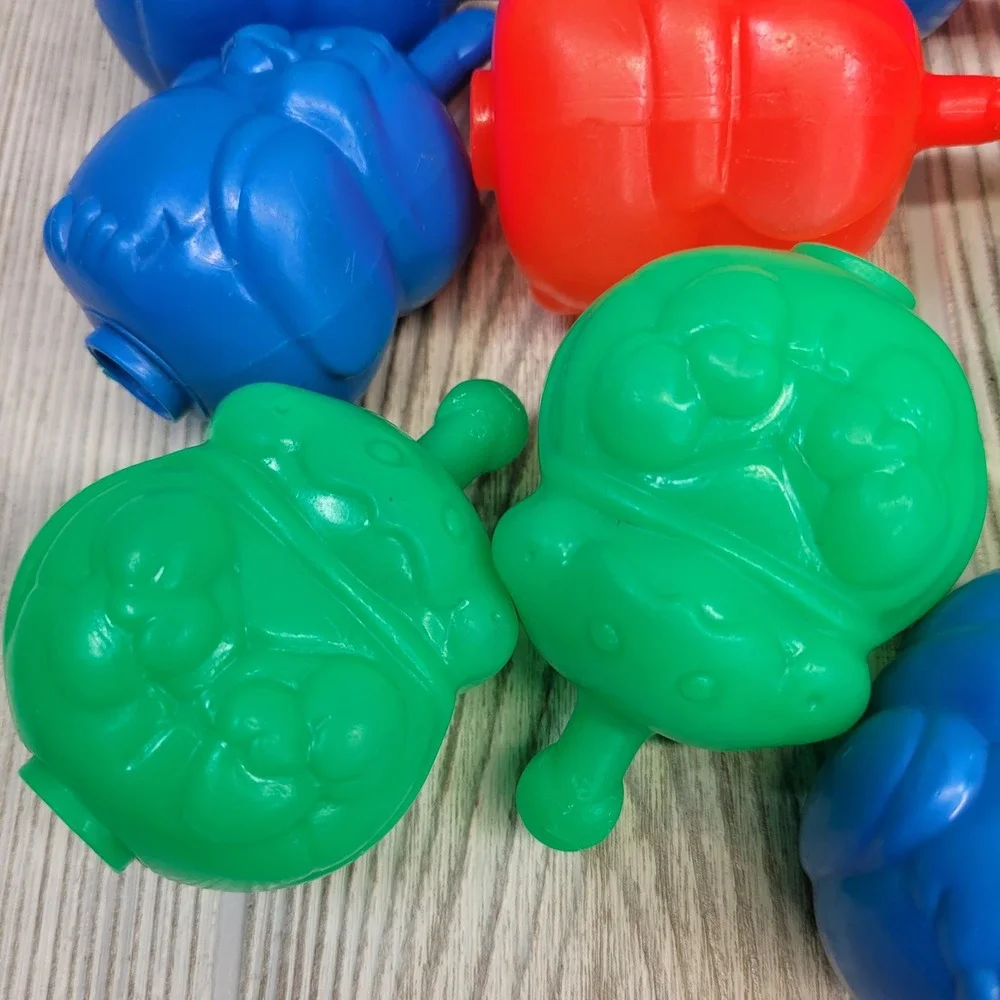 Lot of 17‎ Fisher Price Snap Lock Beads Red Dog Blue Bird Green Turtle Vtg